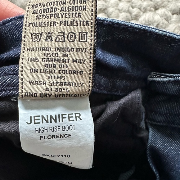DL1961 Jennifer Boot Jeans - Picture 4 of 8